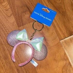 NWT Disney x Tokyo Disneyland Pink Mini Sparkle Minnie Ears Headband Keychain